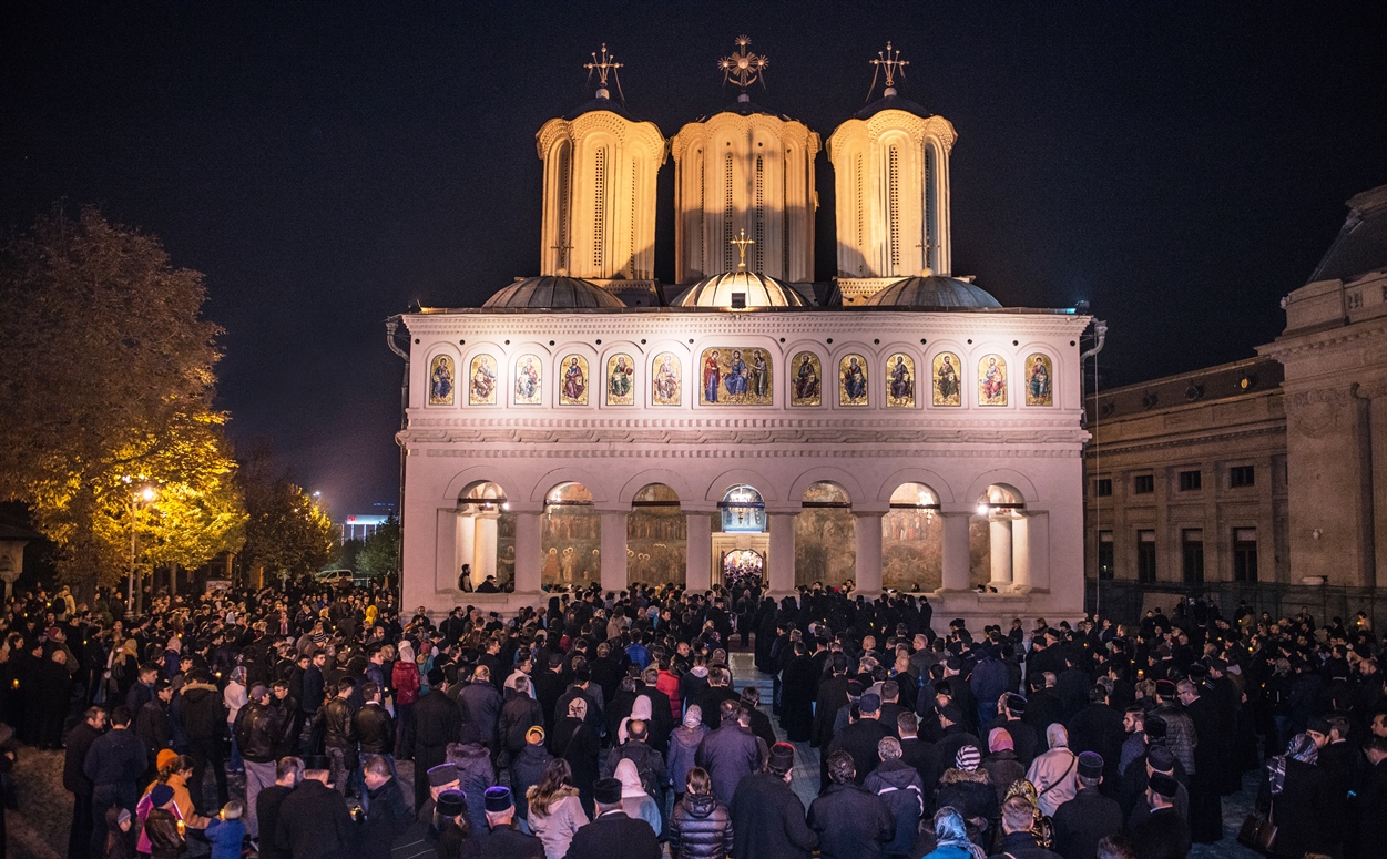 Prayer for peace and unity at the Patriarchal Cathedral in Bucharest