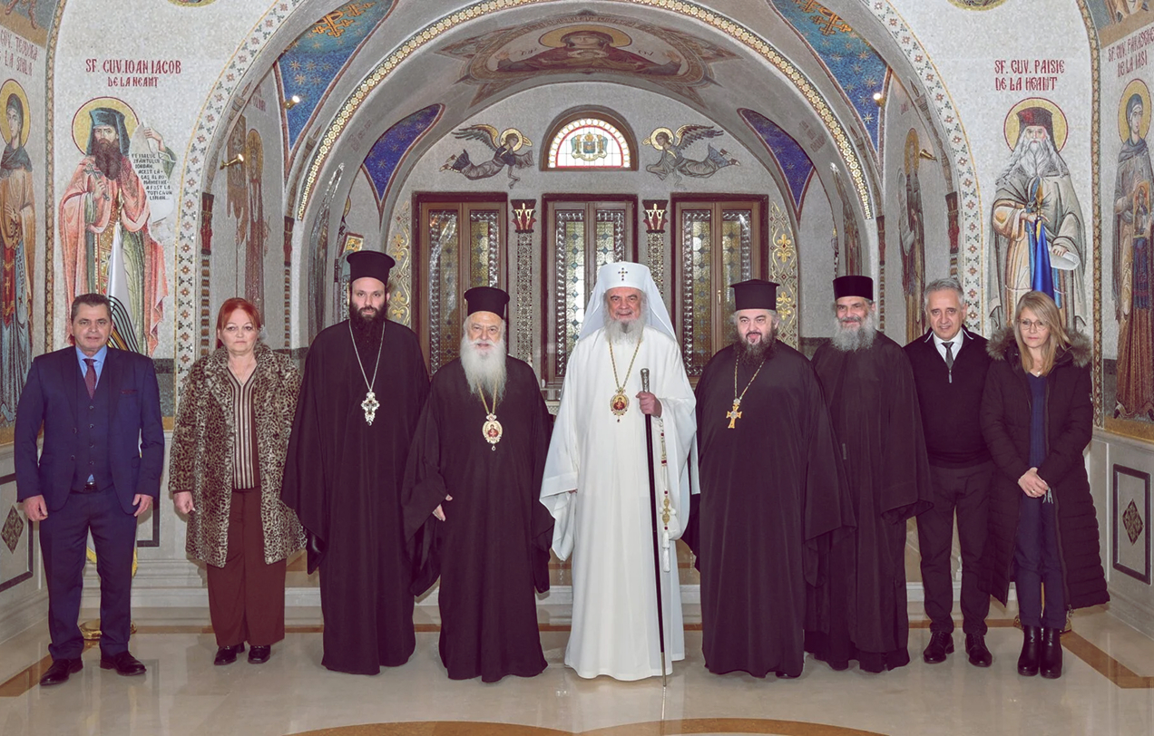 Patriarhul Daniel l-a primit în vizită pe Mitropolitul Pantelimon de Veria