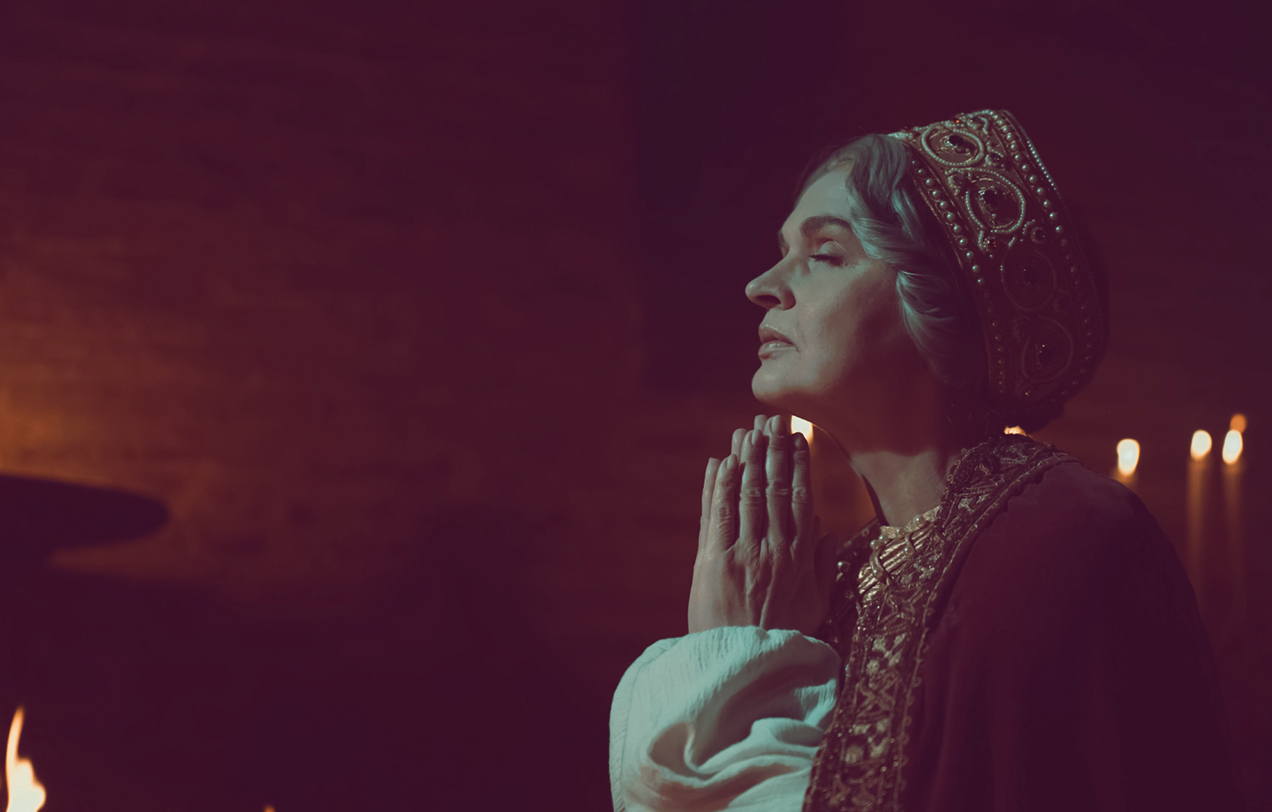 Augusta Crucis. Sfânta Elena cea întocmai cu Apostolii